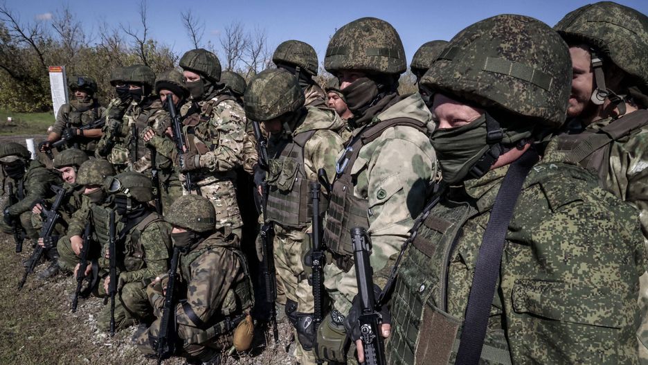 Russians recruited as part of partial mobilization gain combat training in Donetsk
DONETSK, UKRAINE - OCTOBER 05: Russian citizens recruited as part of partial mobilization attend combat training in the training spots of the self-proclaimed Donetsk People's Republic (DPR) as Russia-Ukraine war continues in Donetsk, Ukraine on October 05, 2022. Leon Klein / Anadolu Agency/ABACAPRESS.COM 
Dostawca: PAP/Abaca
AA/ABACA
Russians recruited as part of partial mobilization gain combat