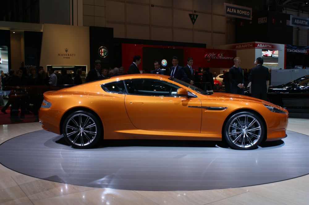 Aston Martin Virage