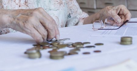Nowe przepisy dla seniorów. Weszły w życie od stycznia 2024