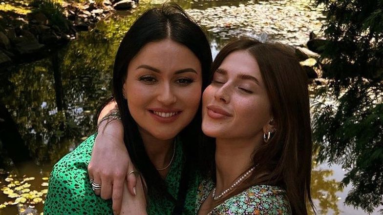 Roksana Węgiel z mamą