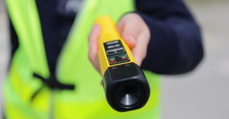 Czujność dzielnicowych wyeliminowała z ruchu nietrzeźwego motorowerzystę. Miał blisko 1,5 promila alkoholu!