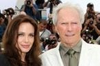Angelina Jolie prawie jak Clint Eastwood