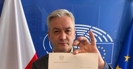 Niepowtarzalne pismo do licytacji. Wysłał je sam Morawiecki