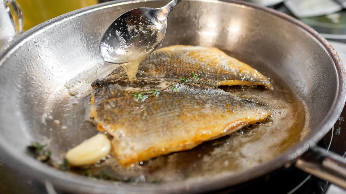Do smażenia ryby potrzeba przede wszystkim cierpliwości