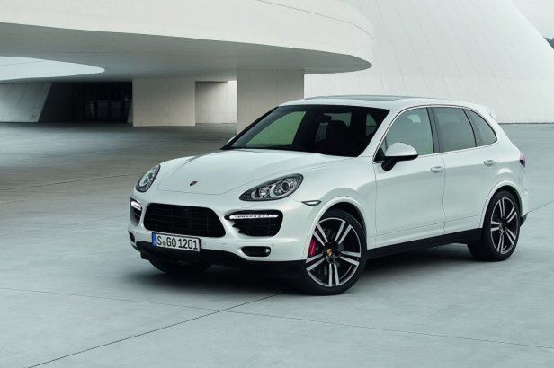 550 KM w SUV-ie - Porsche Cayenne Turbo S oficjalnie ujawnione [wideo]