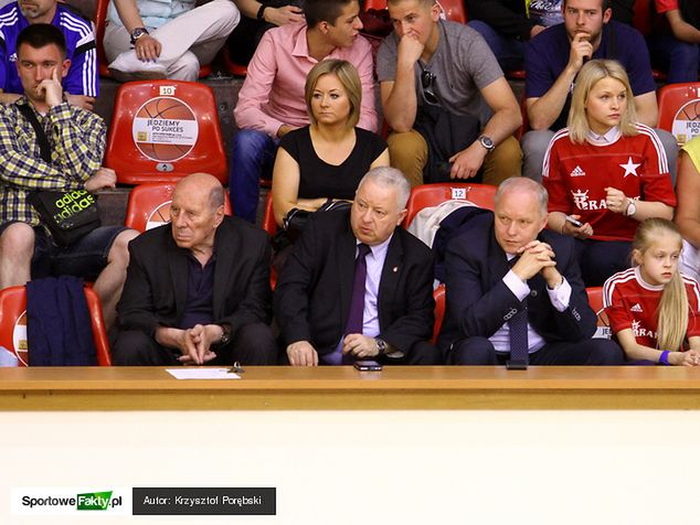 Spotkanie z Bourges Basket przysporzyło ogromnych emocji, ale ostatecznie działacze oraz kibice mieli wielkie powody do radości. Wisła Can Pack odniosła pierwsze zwycięstwo