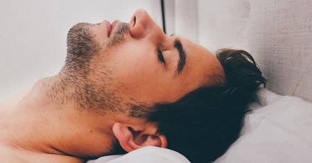 Każdego miesiąca specjaliści IT śpią o 27 godzin krócej niż powinni, ...szczęściarze