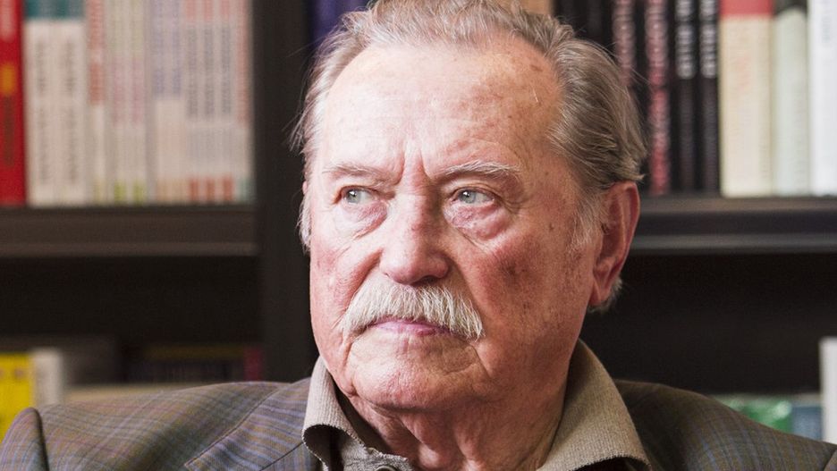 Emil Karewicz będzie miał świecki pogrzeb. Co to znaczy?