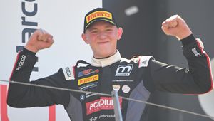 Pierwsze podium Polaka na zapleczu F1. Świetne wieści z Włoch
