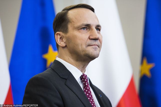 Radosław Sikorski będzie gościem programu "Tłit". Zadaj ...