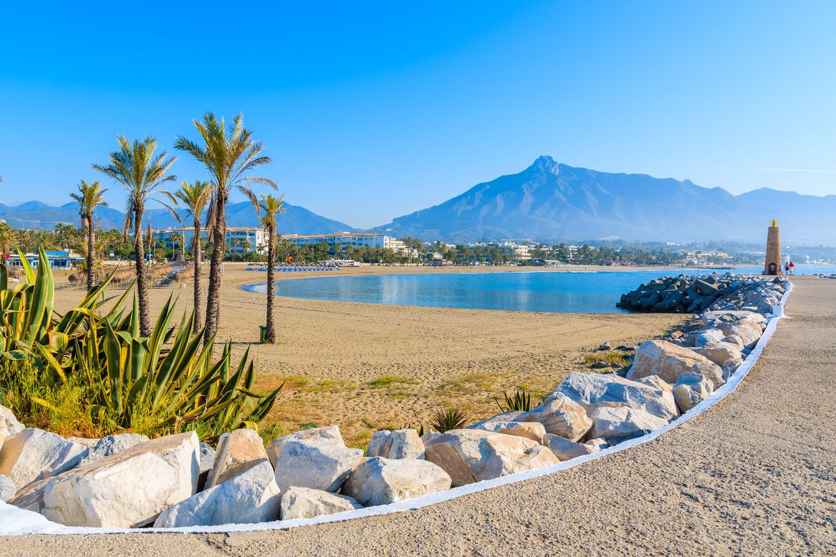 Marbella to popularny kurort na  Costa del Sol w Hiszpanii 