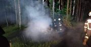Pożar pod Złotowem. W lesie znaleźli auto