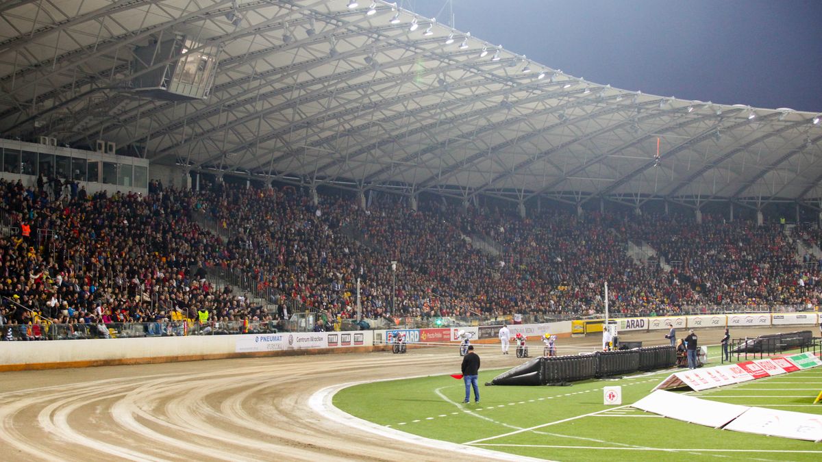 Zdjęcie okładkowe artykułu: WP SportoweFakty / Katarzyna Łapczyńska / Na zdjęciu: Stadion Olimpijski we Wrocławiu