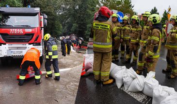 Ściągają specjalne kompanie na Dolny Śląsk