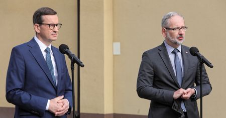 Nie szczepisz się? Sprawdź, co cię czeka. Rząd szykuje nowe przepisy