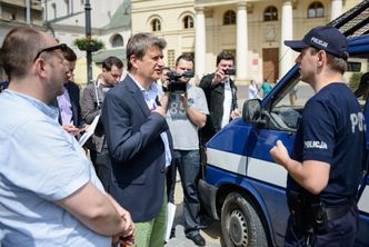 Ruch Palikota zbiera podpisy. Chcą edukacji seksualnej i marihuany