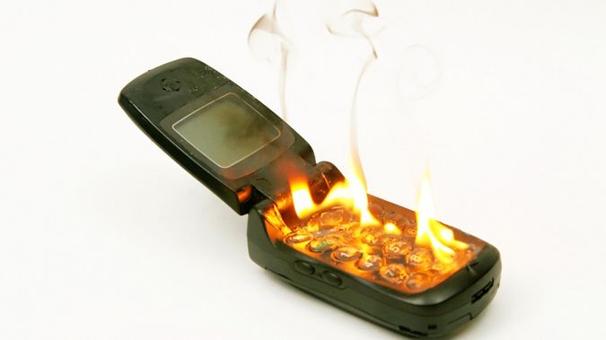 Cu.Braker: świecąca kostka Rubika pokaże jak naładowana jest bateria. I odetnie ją od prądu 1