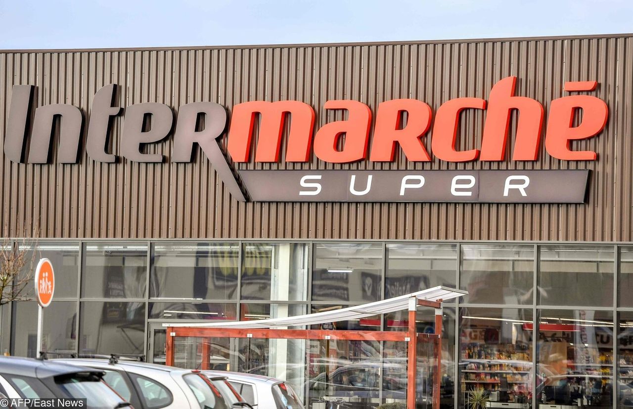 Grupa Muszkieterów na plusie. Intermarche sprzedaje coraz więcej, ale... narzeka na zakaz handlu