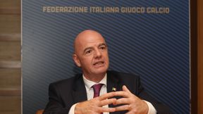 Piłkarze szczepieni poza kolejnością? Infantino zabrał głos