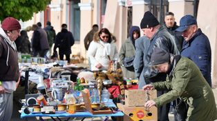 Lublin: Kwietniowa Giełda Staroci. Tłumy miłośników retro perełek na Placu Zamkowym. Zobaczcie zdjęcia