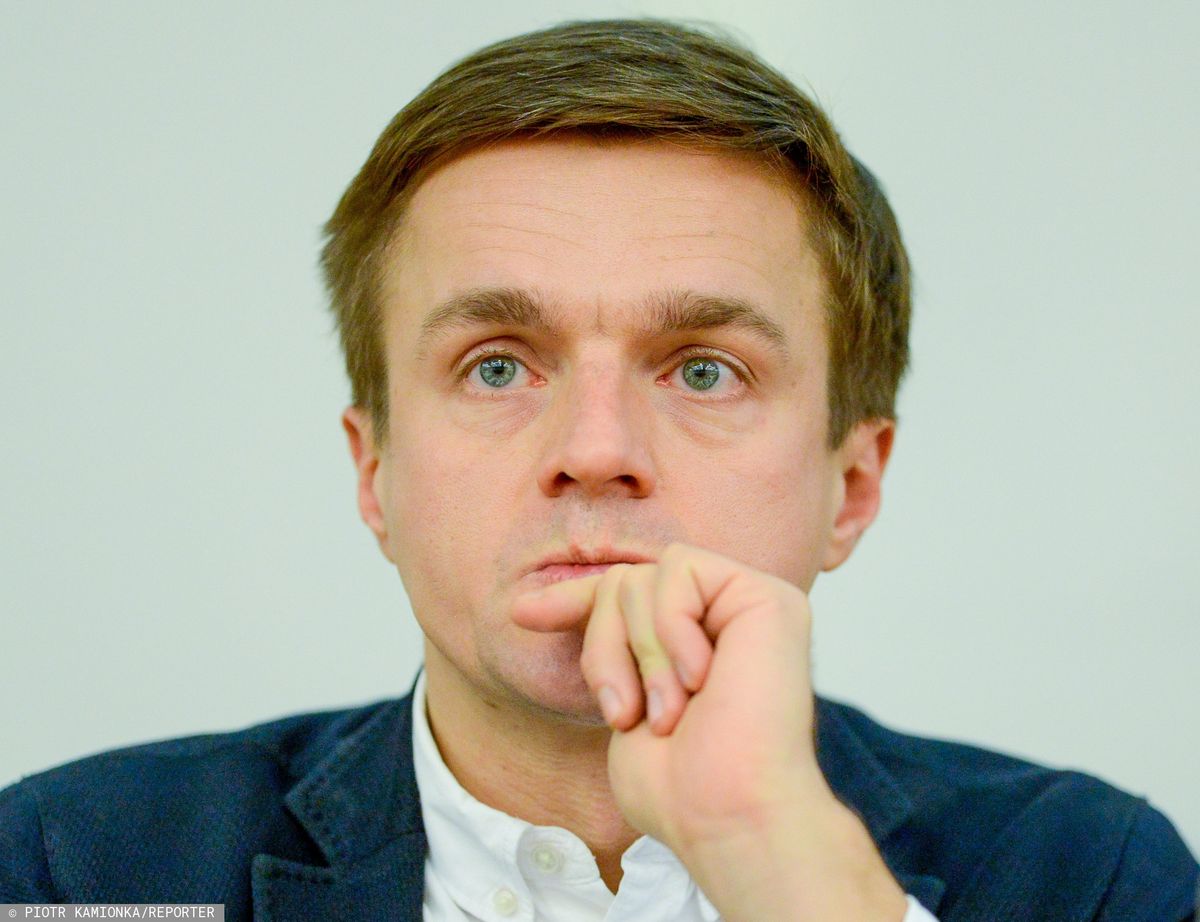 Leszek Jażdżewski ukarany za antyfaszystowski plakat ze swastyką. Facebook zablokował jego konto