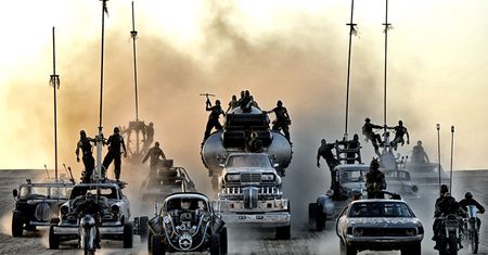Mad Max: Fury Road – szalona bitwa na drodze w postapokaliptycznym świecie [kino samochodowe]