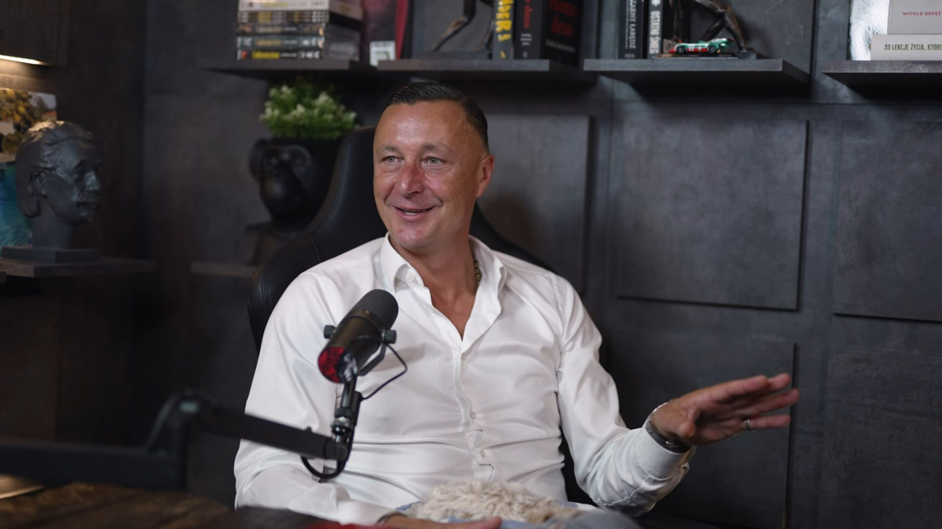 Tyle Tomasz Hajto musiałby zarabiać, żeby "normalnie" żyć