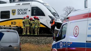 Kłodzko: Pociąg potrącił człowieka na Dolnym Śląsku. Trwa akcja służb