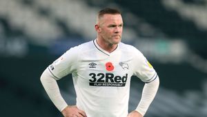 Kamil Jóźwiak i Krystian Bielik będą mieć nowego trenera. Wayne Rooney tymczasowym menedżerem Derby County