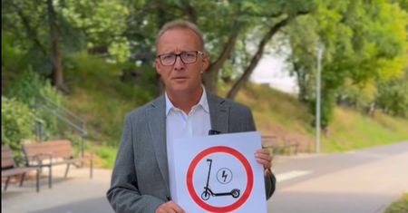 Zakaz jazdy hulajnogami elektrycznymi. Władze Gniezna podjęły decyzję