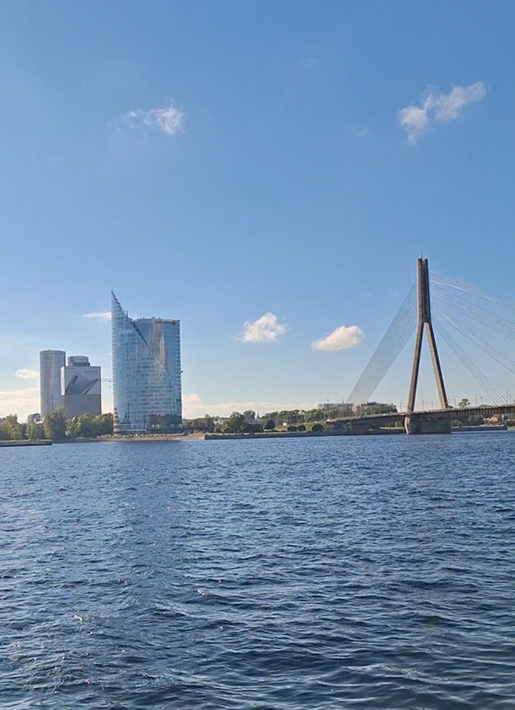 Warto wybrać się na spacer nad Dźwiną