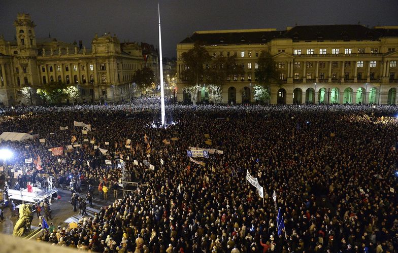Protesty na Węgrzech. Demonstracja przeciwników Orbana w Budapeszcie
