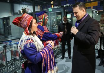 Podróże posłów. PiS chce zobaczyć dokumenty o wyjazdach Sikorskiego