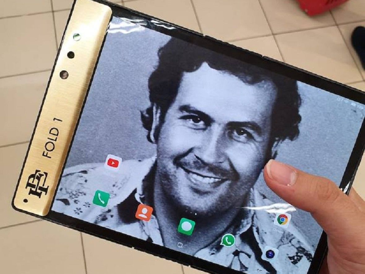 Escobar Fold 1: prawda o składanym smartfonie brata barona narkotykowego 1
