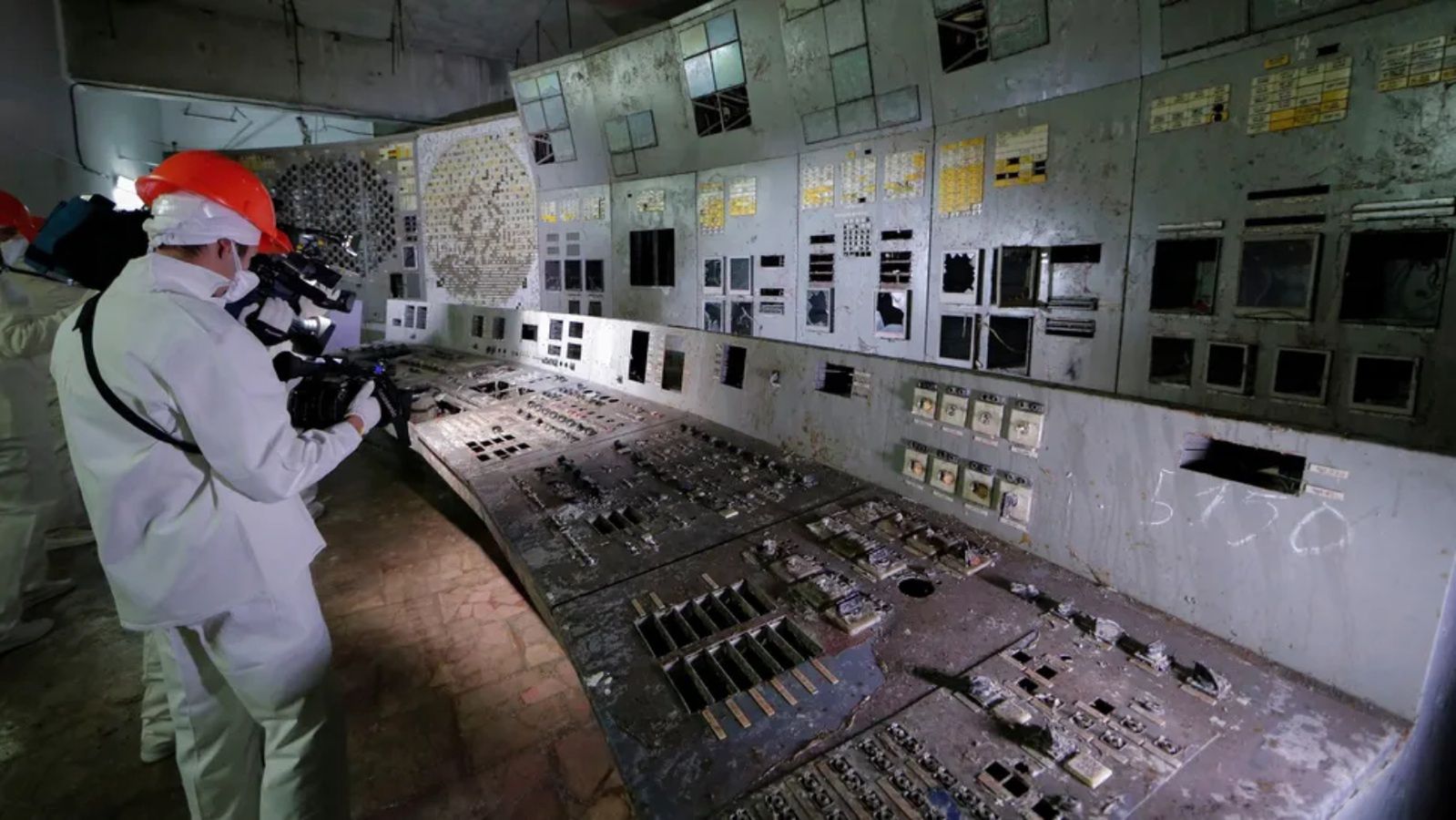 Sala sterownicza reaktora nr 4 elektrowni jądrowej w Czarnobylu