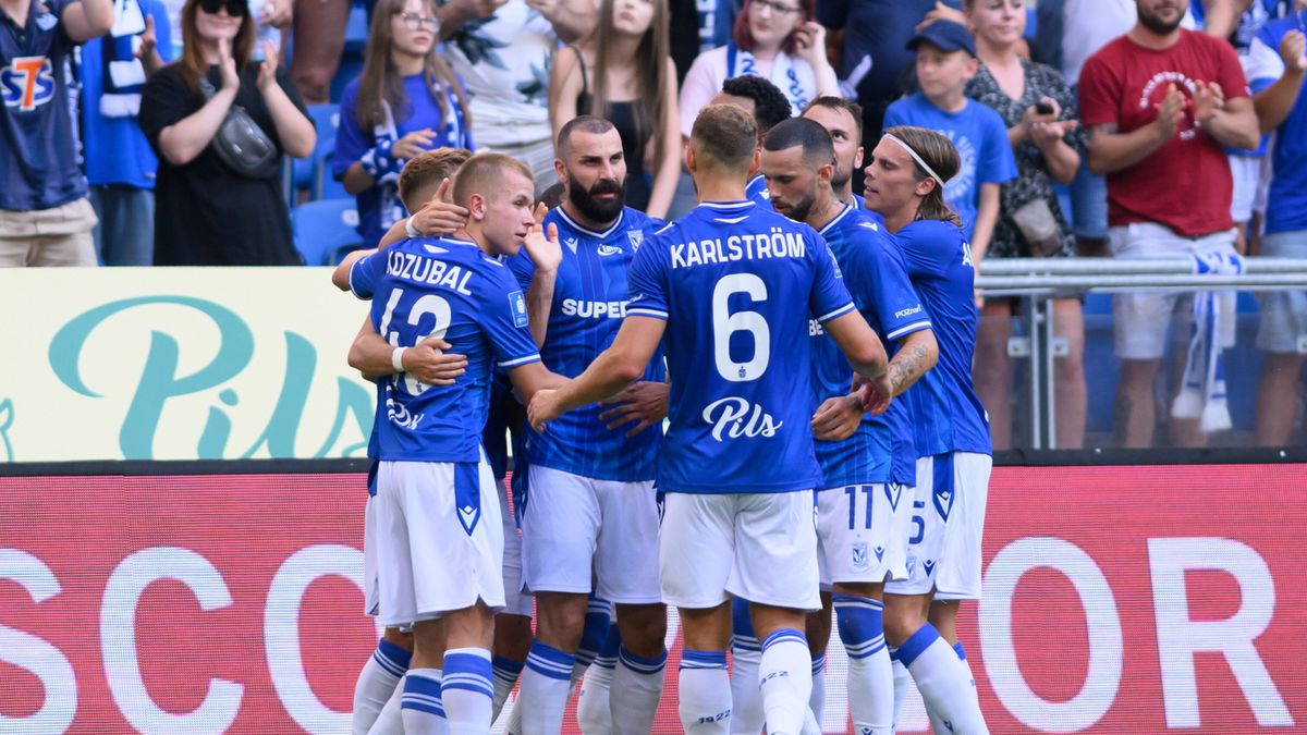 Getty Images / Jakub Kaczmarczyk / Na zdjęciu: Piłkarze Lecha Poznań po strzelonej bramce