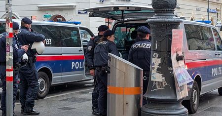 Zamurował 99-letnią matkę w piwnicy. Austriak wpadł w Dubaju