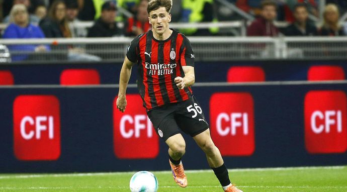 Liga włoska - mecz: AC Milan - Hellas Werona