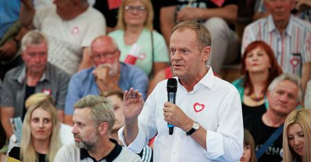 Spięcie na spotkaniu z Tuskiem. "Pani się uspokoi"