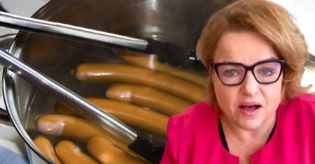 To zdecydowanie najgorsze parówki. "Nie ma mięsa. Skóry, wióry, kupry i pazury"