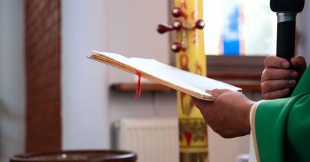 Myślachowice: Parafianie nie kryją oburzenia. Chcą zatrzymać uwielbianego proboszcza. Ruszyła zbiórka podpisów pod petycją