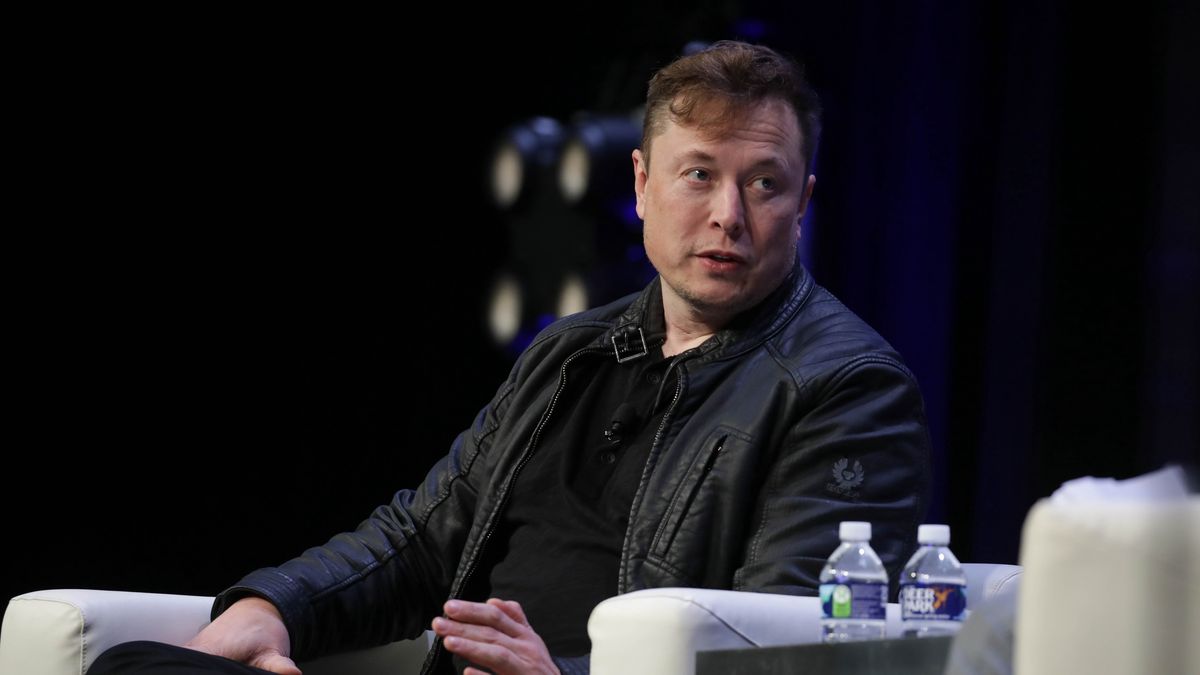 Elon Musk pojawił się w Warszawie? Wygląda na to, że jego prywatny samolot wylądował w czwartek wieczorem na Okęciu