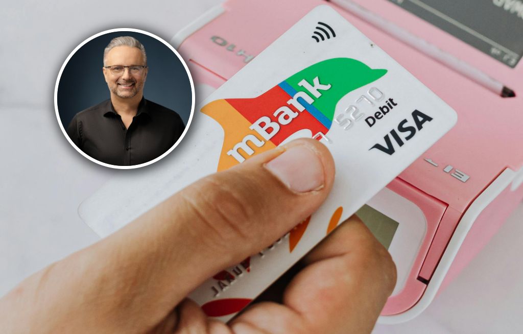 Nie zaktualizował danych karty, ale pieniądze i tak zniknęły. Bank odpowiada