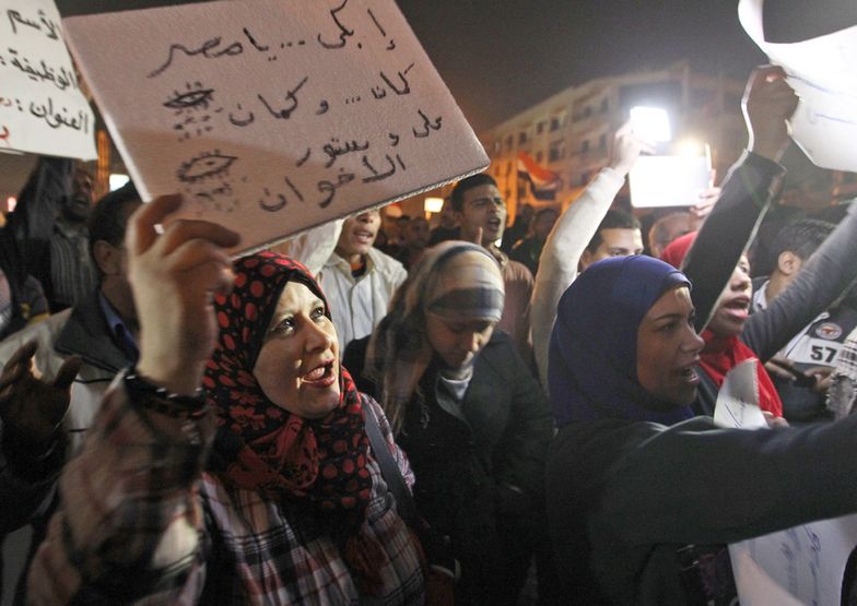 Egipt: Znów walczą na ulicach