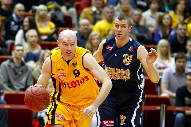 Jaka przyszłość czeka Piotra Dąbrowskiego?