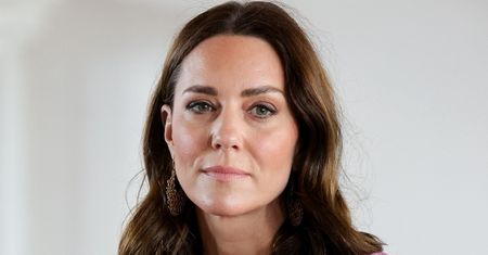 Księżna Kate topless wywołała gigantyczną aferę. Rodzina królewska nie puściła tego płazem