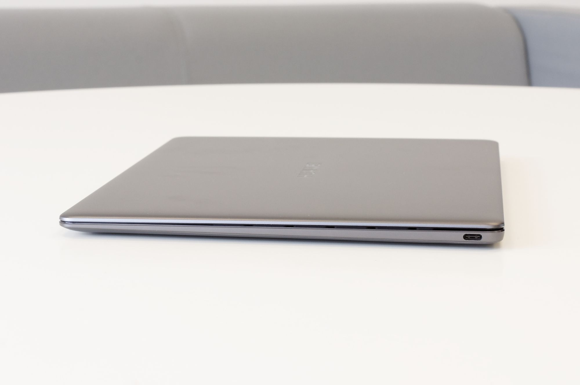 Huawei MateBook X – test pięknego i szczupłego konkurenta MacBooka 6