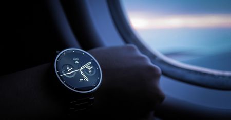 Google nie skreśla smartzegarków. Ożywić je ma Android Wear 2.0