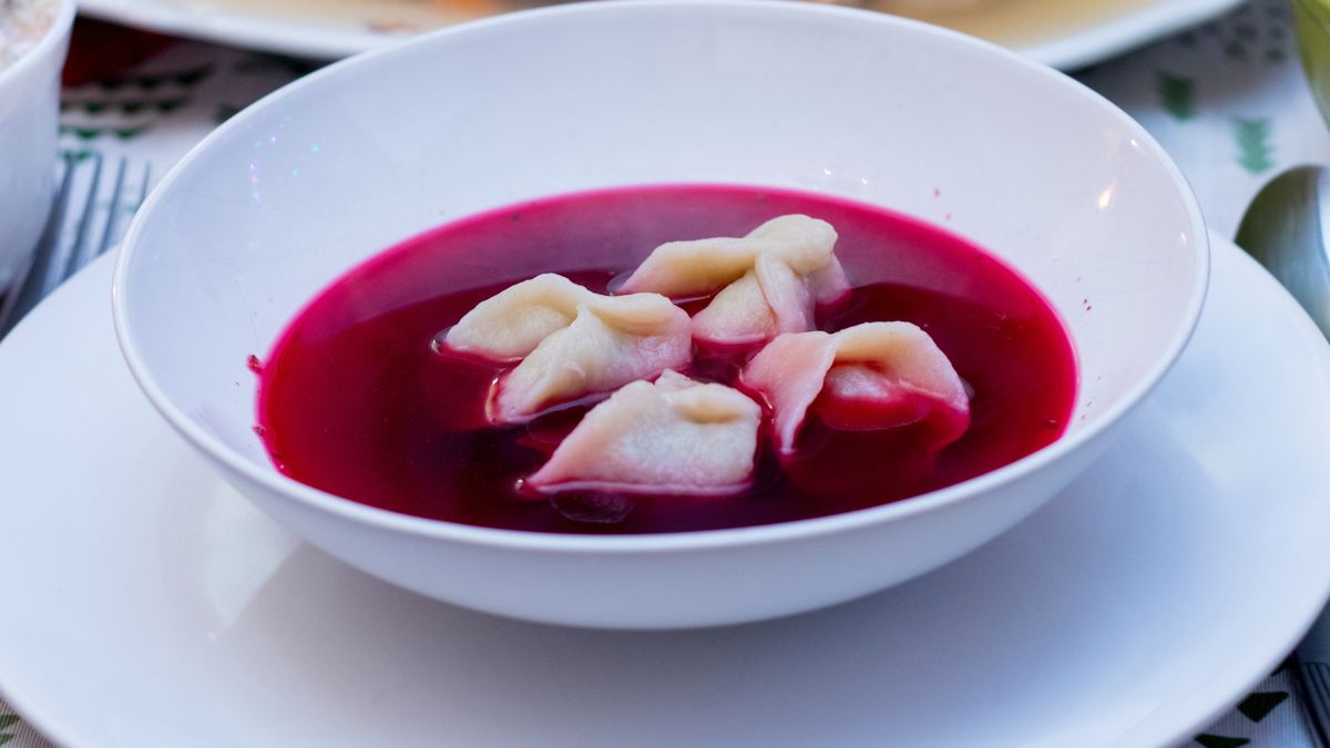 Co zrobić, żeby barszcz wigilijny nie tracił smaku i koloru?