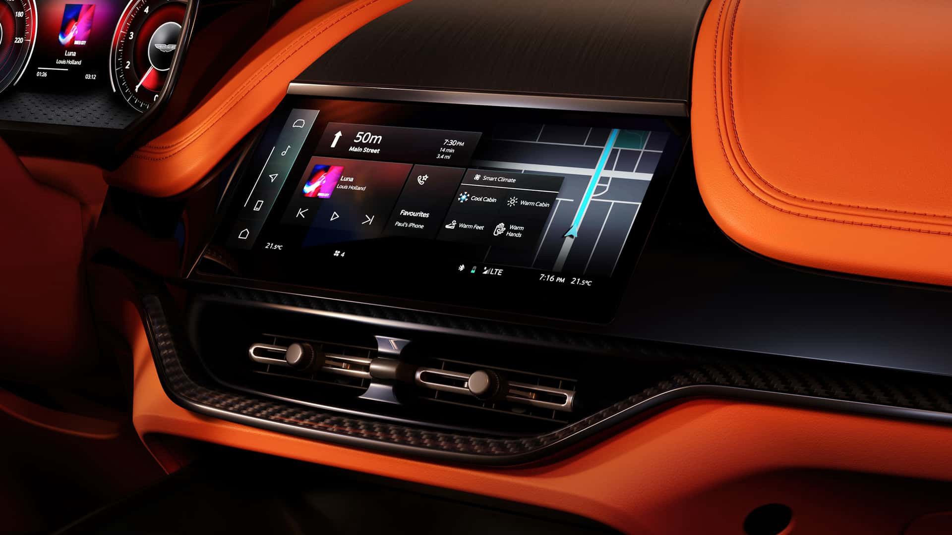 Aston Martin DBX707